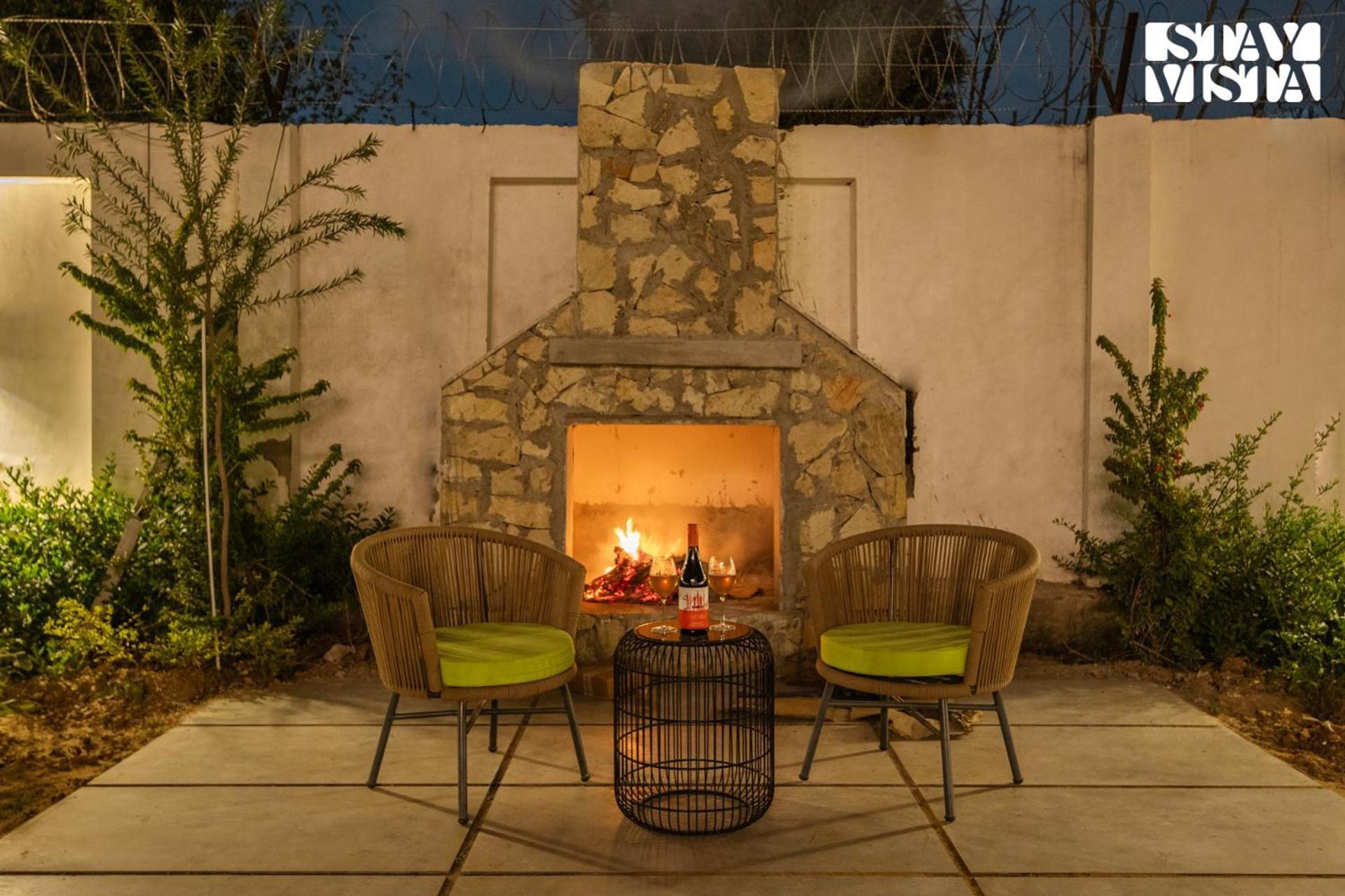 Stayvista'S The Sweet Life - Farm-View, Pet-Friendly Villa With Outdoor Pool, Terrace & Fireplace Sohna Exterior photo