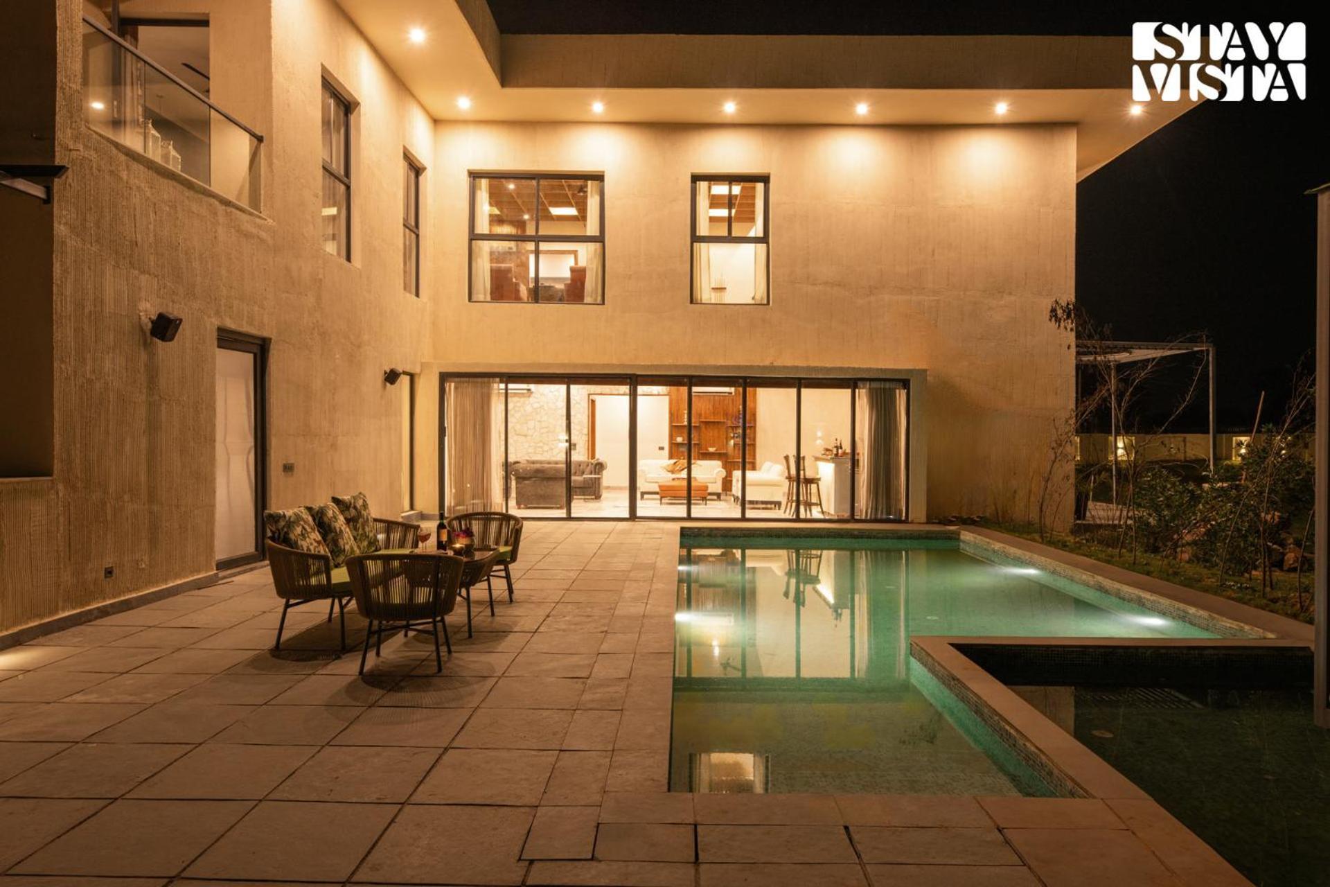 Stayvista'S The Sweet Life - Farm-View, Pet-Friendly Villa With Outdoor Pool, Terrace & Fireplace Sohna Exterior photo